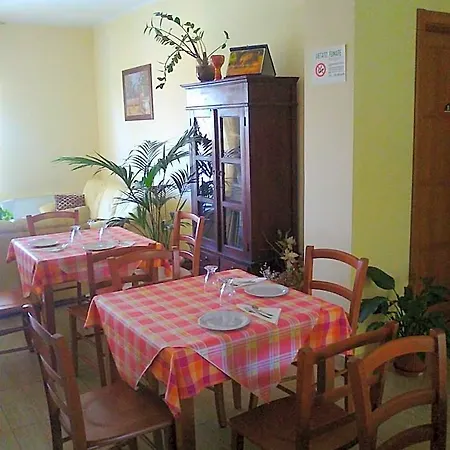 Life Hotel 3*